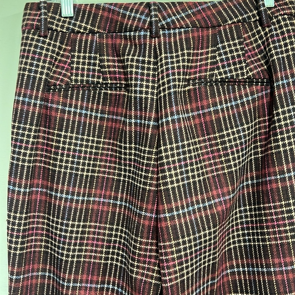 Ann Taylor burgundy plaid three piece suit. Jacket pants and wrap. - Picture 12 of 13